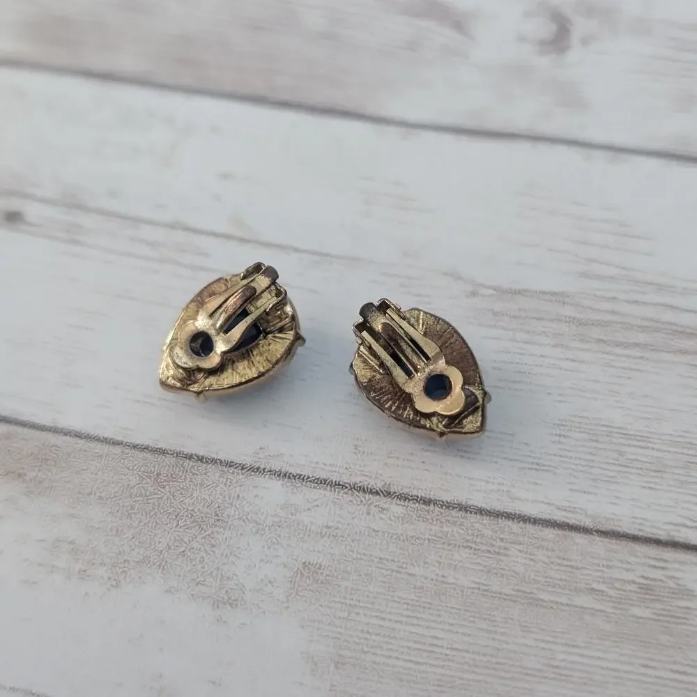 Vintage Clip On Earrings Blue Teardrop Shape - Tarnish to Rear